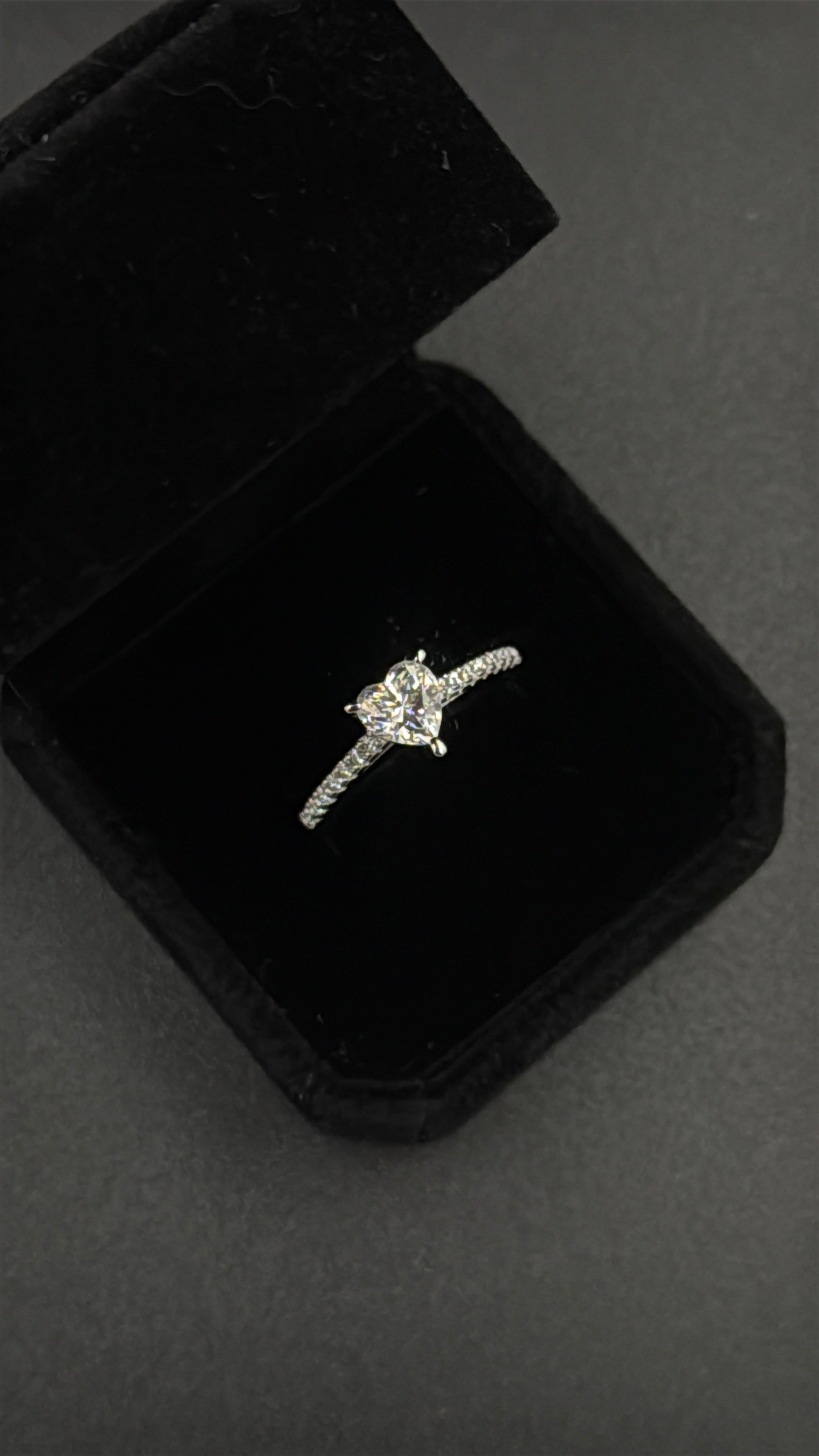 Pierścionek Hearts 6.5mm S925